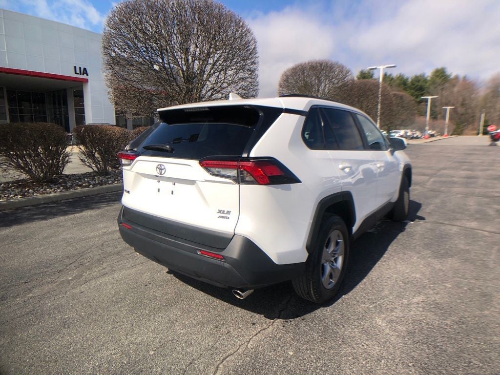 2025 Toyota RAV4 XLE