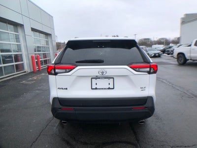 2025 Toyota RAV4 XLE