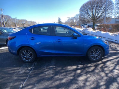 2019 Toyota Yaris LE