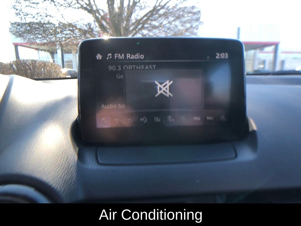 2019 Toyota Yaris LE