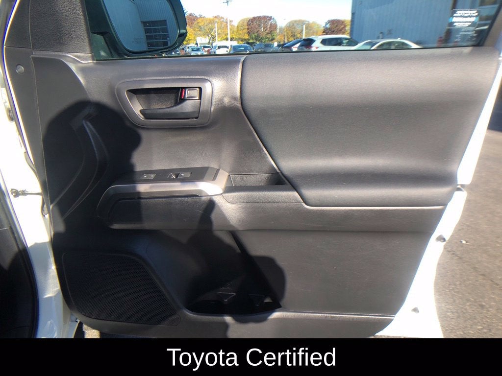 2022 Toyota Tacoma SR5 V6