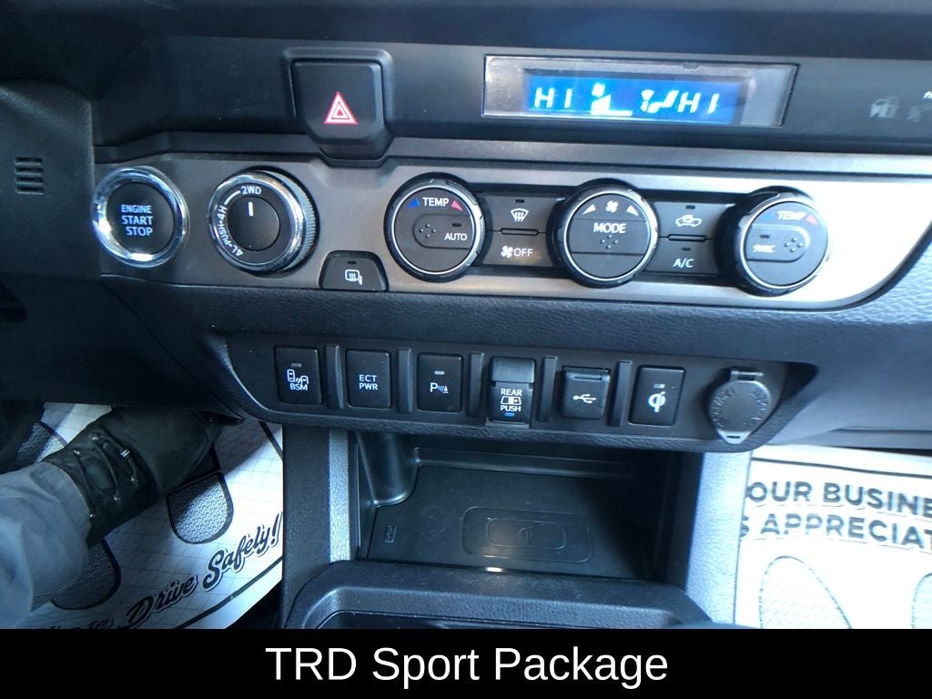 2022 Toyota Tacoma TRD Sport V6