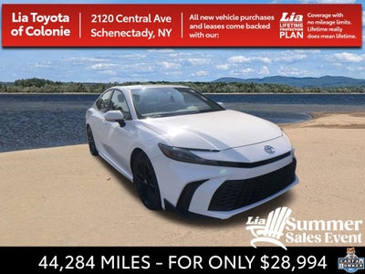 2025 Toyota Camry SE