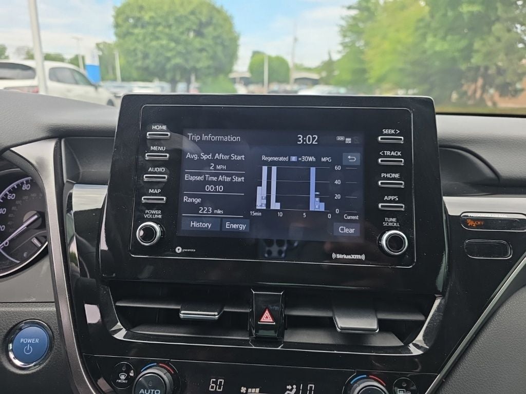 2024 Toyota Camry Hybrid SE