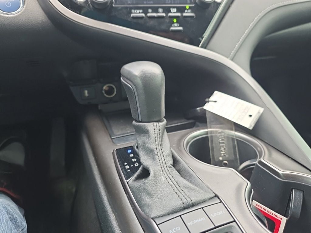2024 Toyota Camry Hybrid SE