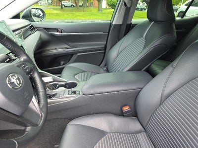 2024 Toyota Camry Hybrid SE