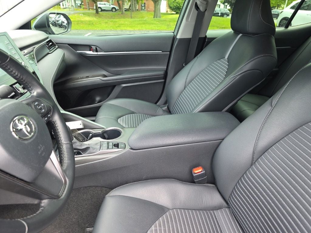 2024 Toyota Camry Hybrid SE
