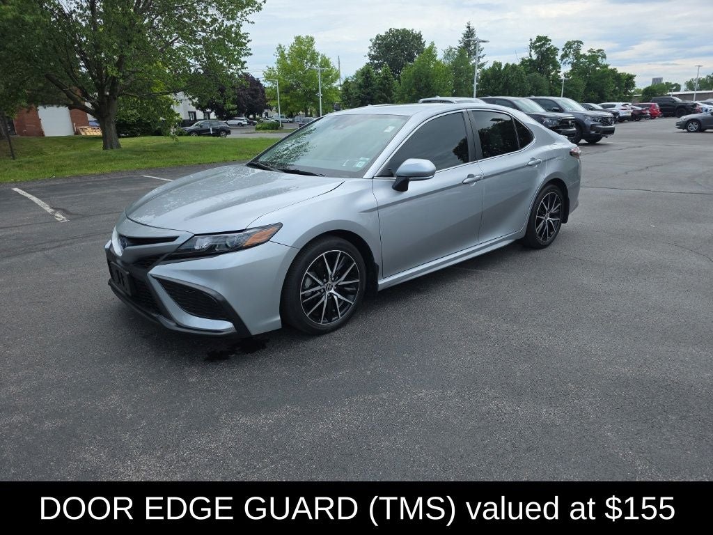 2024 Toyota Camry Hybrid SE
