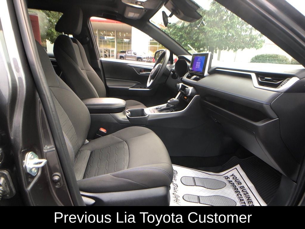 2023 Toyota RAV4 Hybrid SE