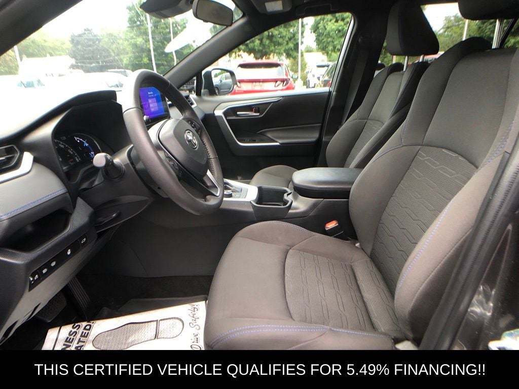 2023 Toyota RAV4 Hybrid SE