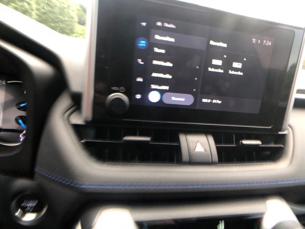 2023 Toyota RAV4 Hybrid SE