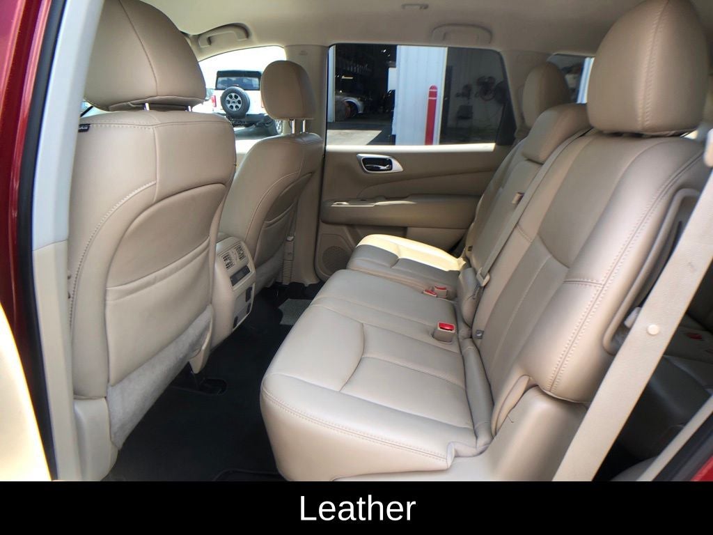2017 Nissan Pathfinder SL