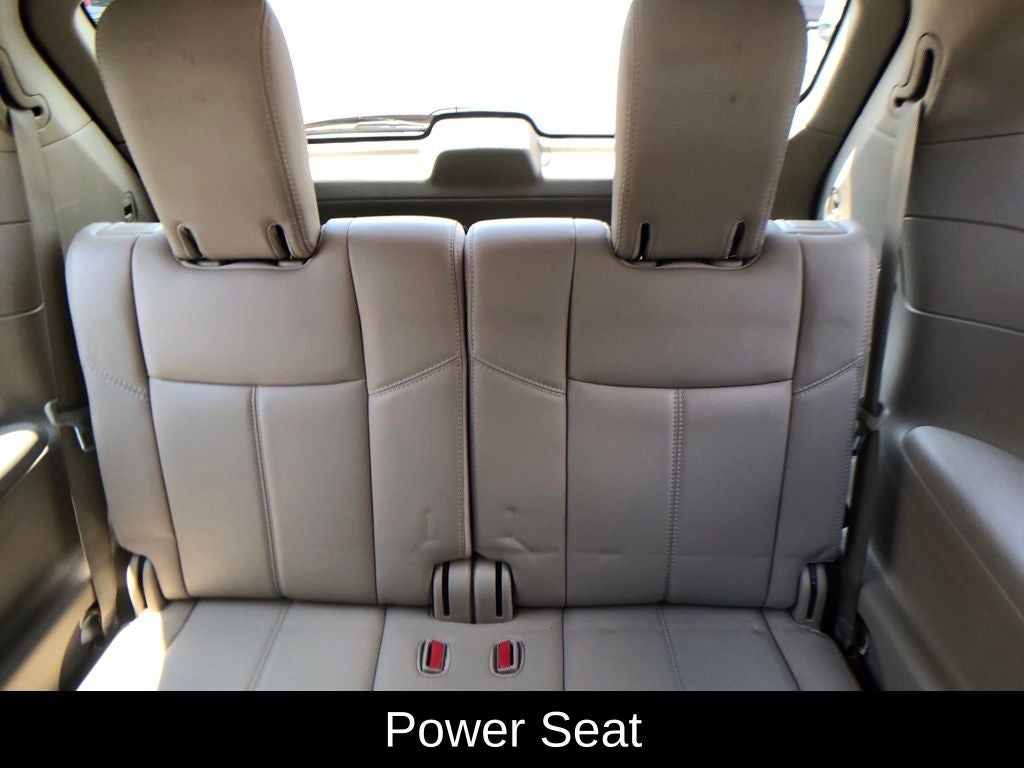 2017 Nissan Pathfinder SL
