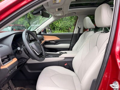 2025 Toyota Grand Highlander Platinum