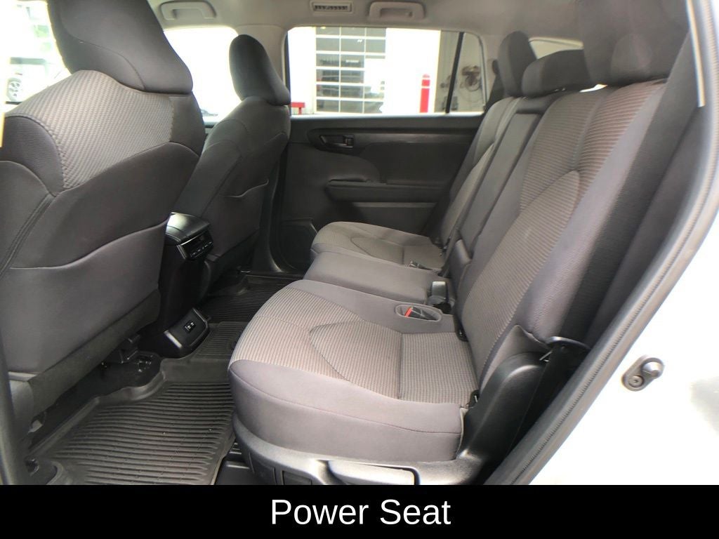 2021 Toyota Highlander LE