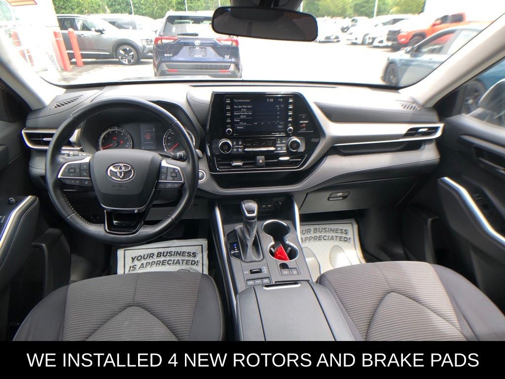 2021 Toyota Highlander LE