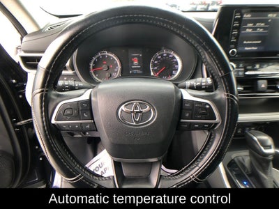 2022 Toyota Highlander LE