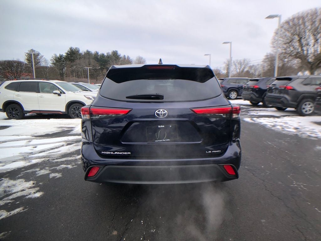 2022 Toyota Highlander LE