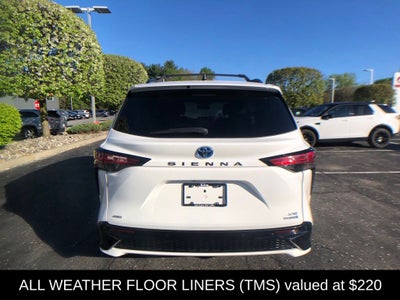 2022 Toyota Sienna XSE 7 Passenger