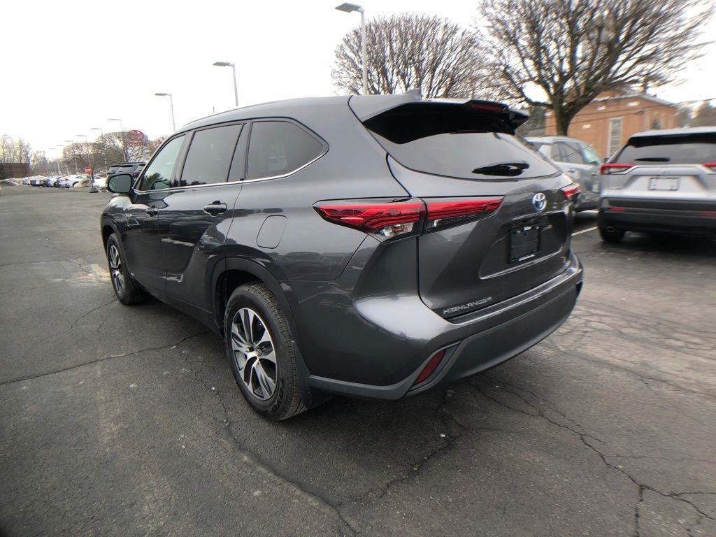 2020 Toyota Highlander Hybrid XLE