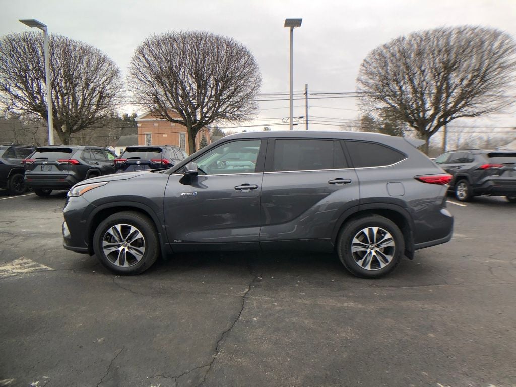 2020 Toyota Highlander Hybrid XLE