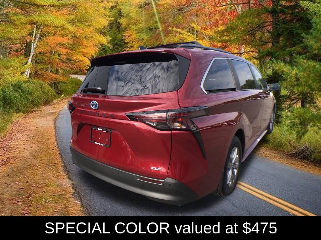 2025 Toyota Sienna XLE 7 Passenger
