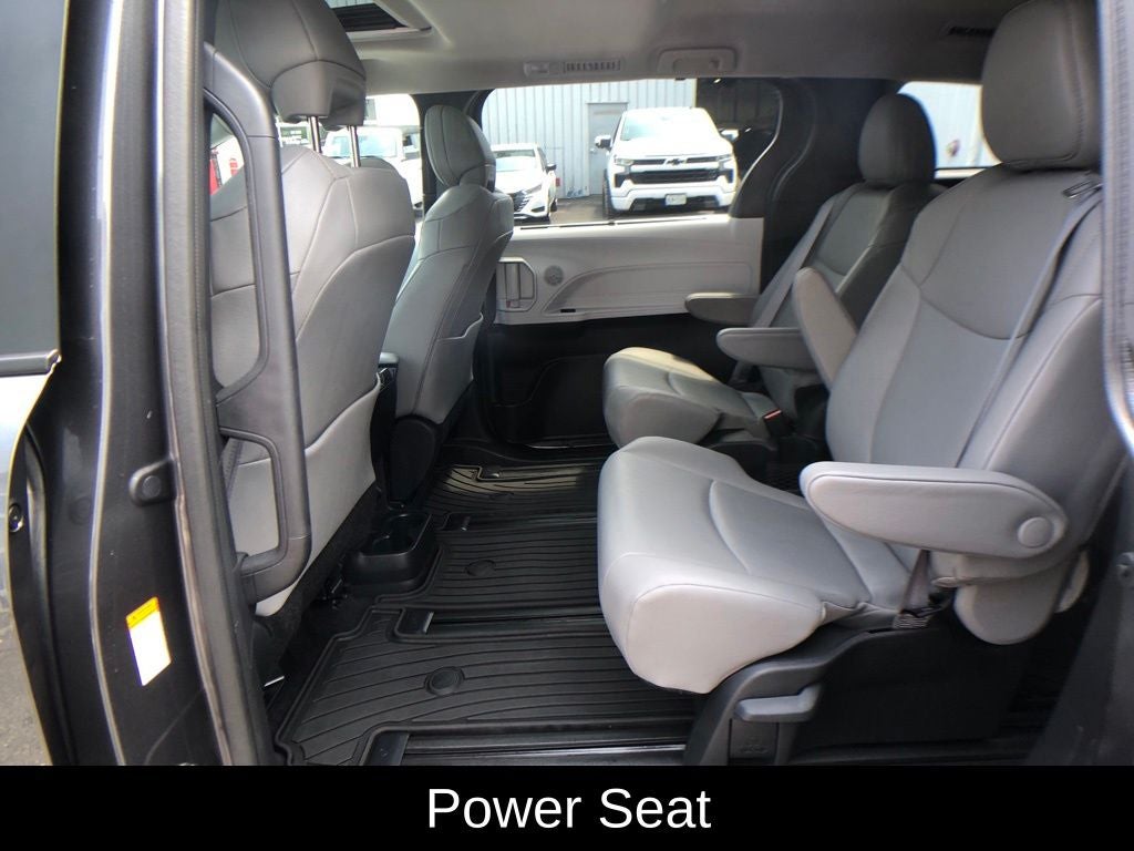 2025 Toyota Sienna XLE 7 Passenger