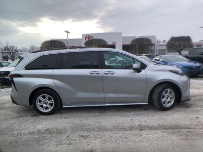 2024 Toyota Sienna XLE 7 Passenger