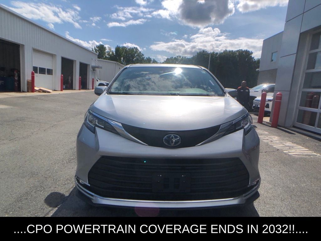 2023 Toyota Sienna XLE 7 Passenger