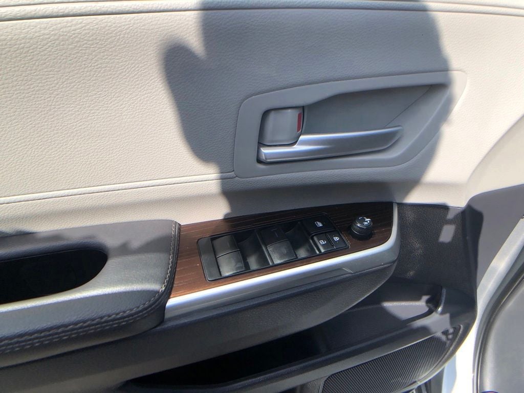 2023 Toyota Sienna XLE 7 Passenger