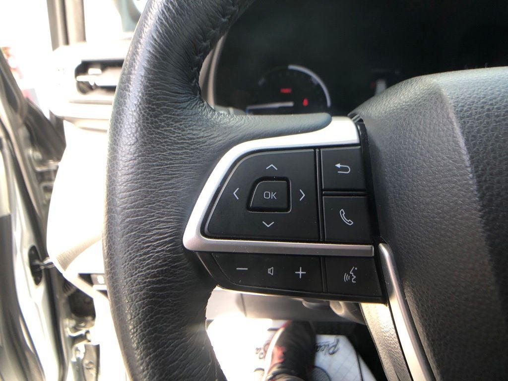 2023 Toyota Sienna XLE 7 Passenger