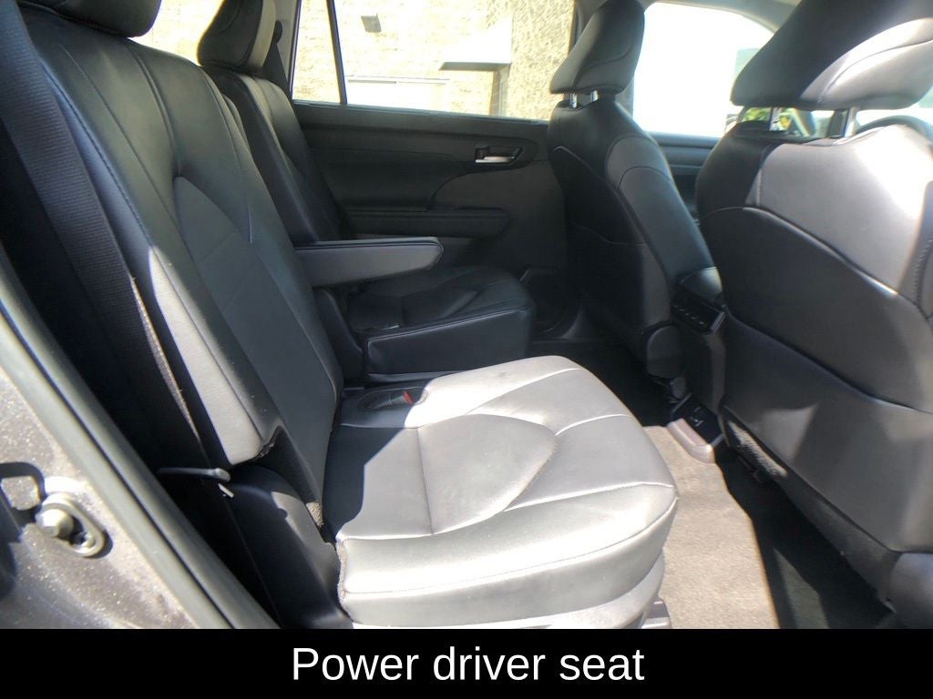 2025 Toyota Highlander XLE
