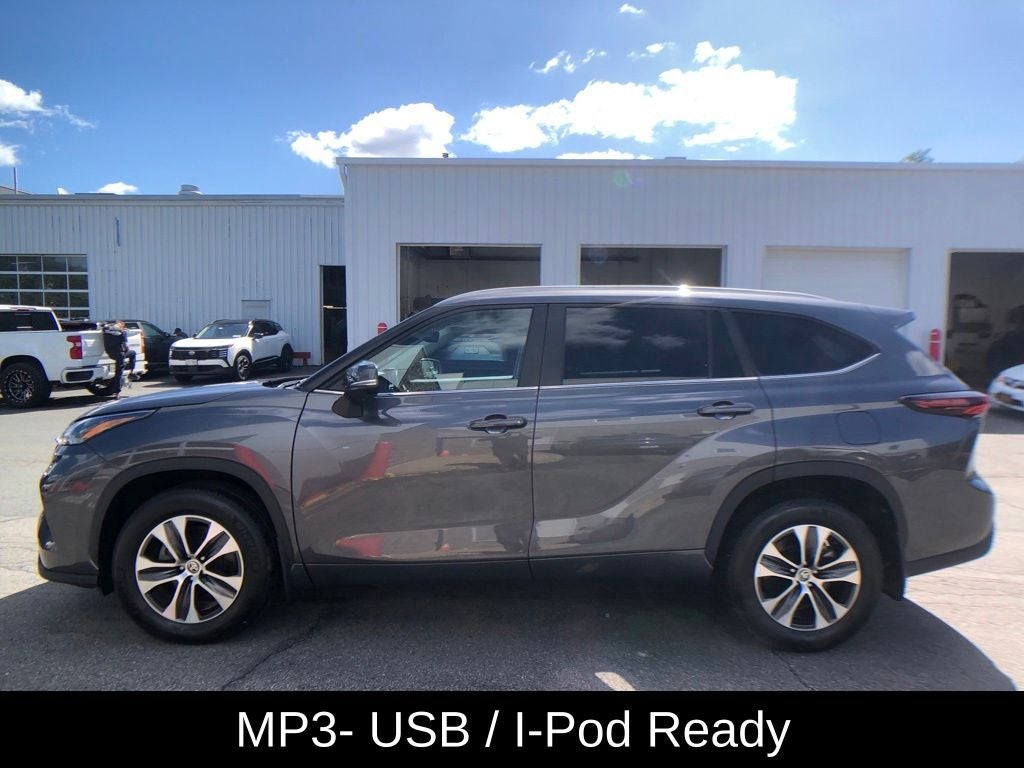 2025 Toyota Highlander XLE