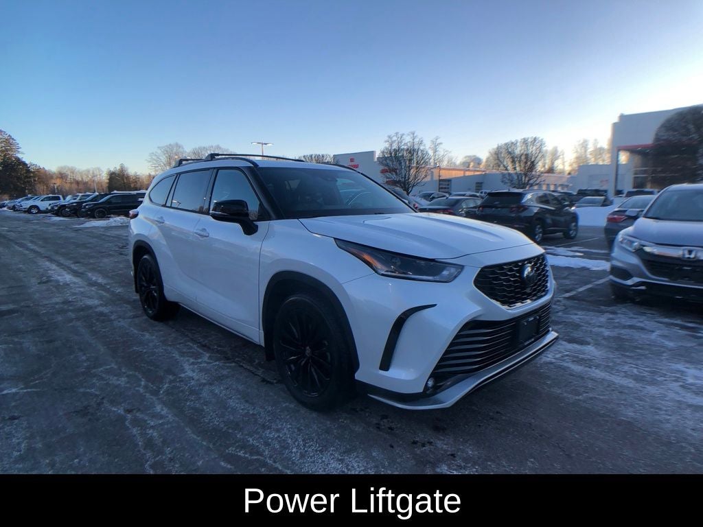 2026 Toyota Highlander XSE