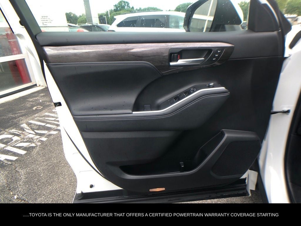 2023 Toyota Highlander Platinum