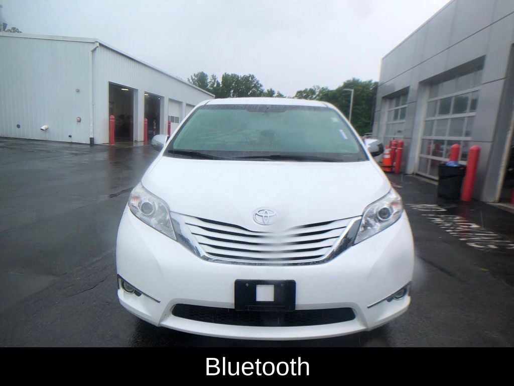 2016 Toyota Sienna LE 8 Passenger