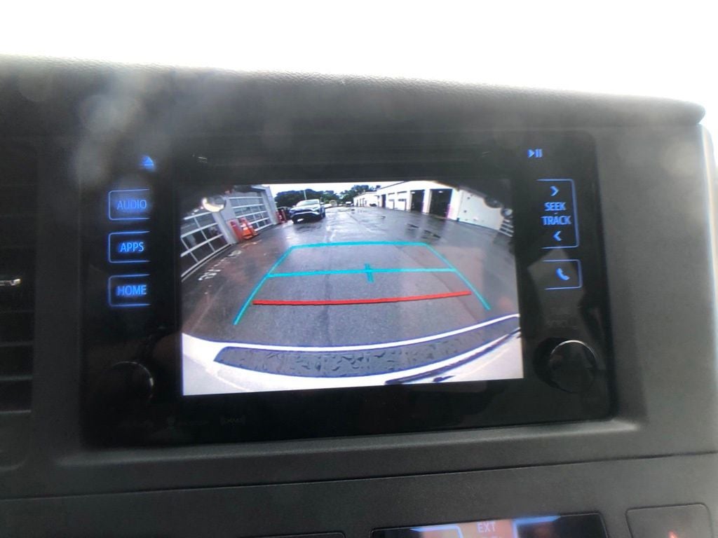 2016 Toyota Sienna LE 8 Passenger