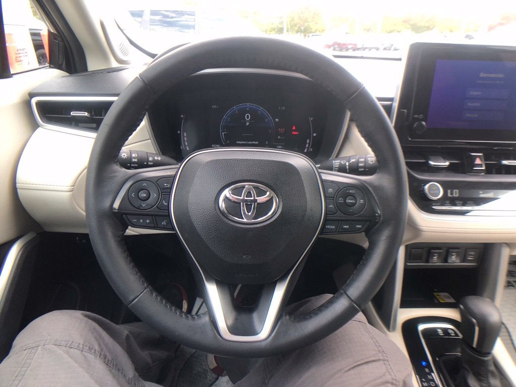 2023 Toyota Corolla Cross XLE