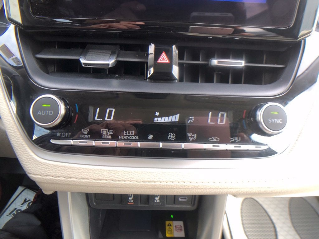 2023 Toyota Corolla Cross XLE