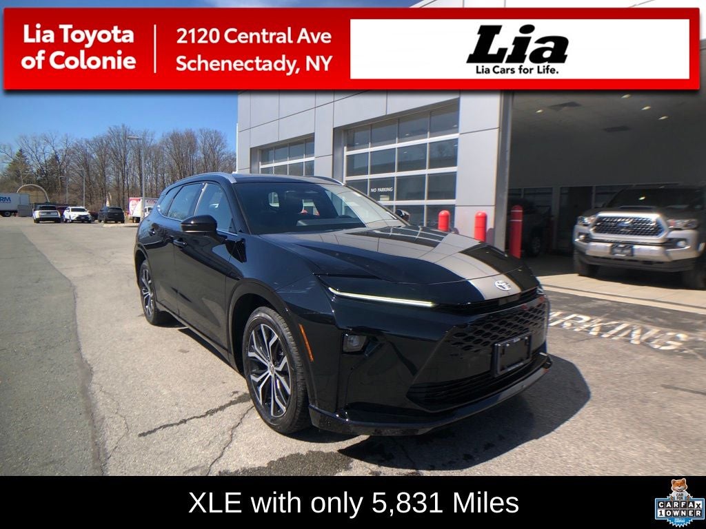 2025 Toyota Crown Signia XLE