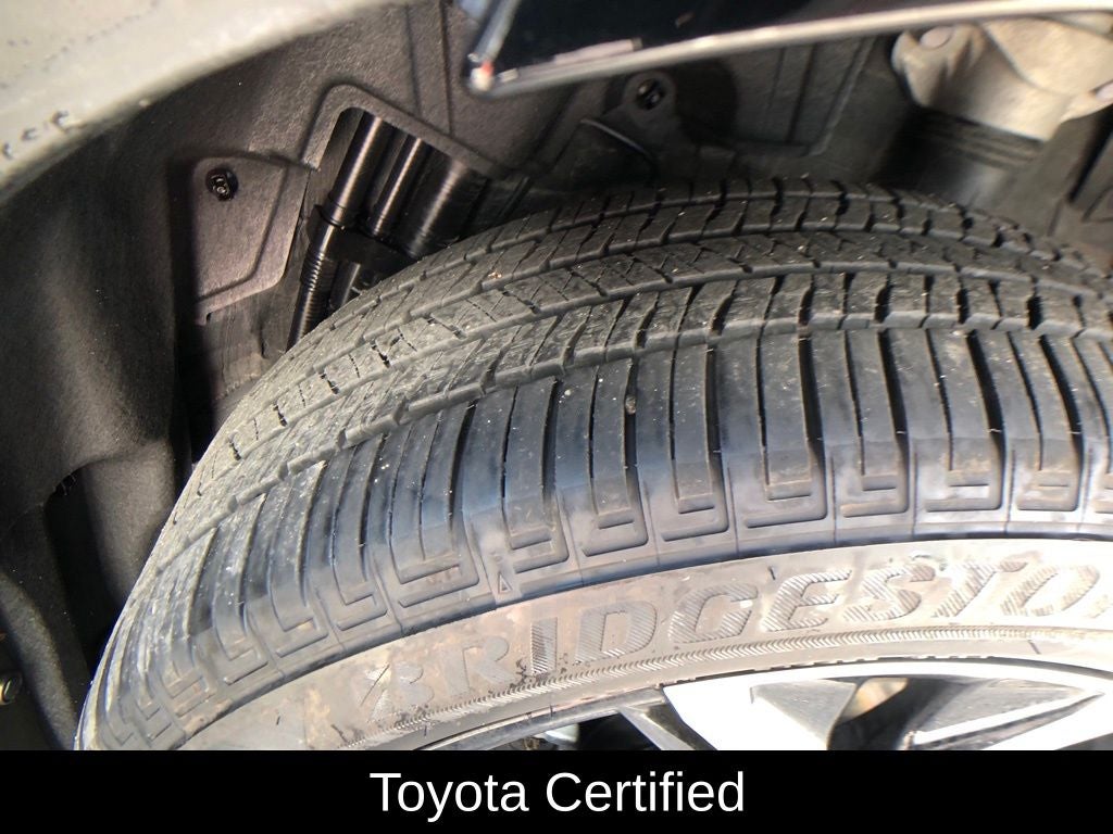 2025 Toyota Crown Signia XLE