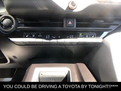 2025 Toyota Crown Signia XLE