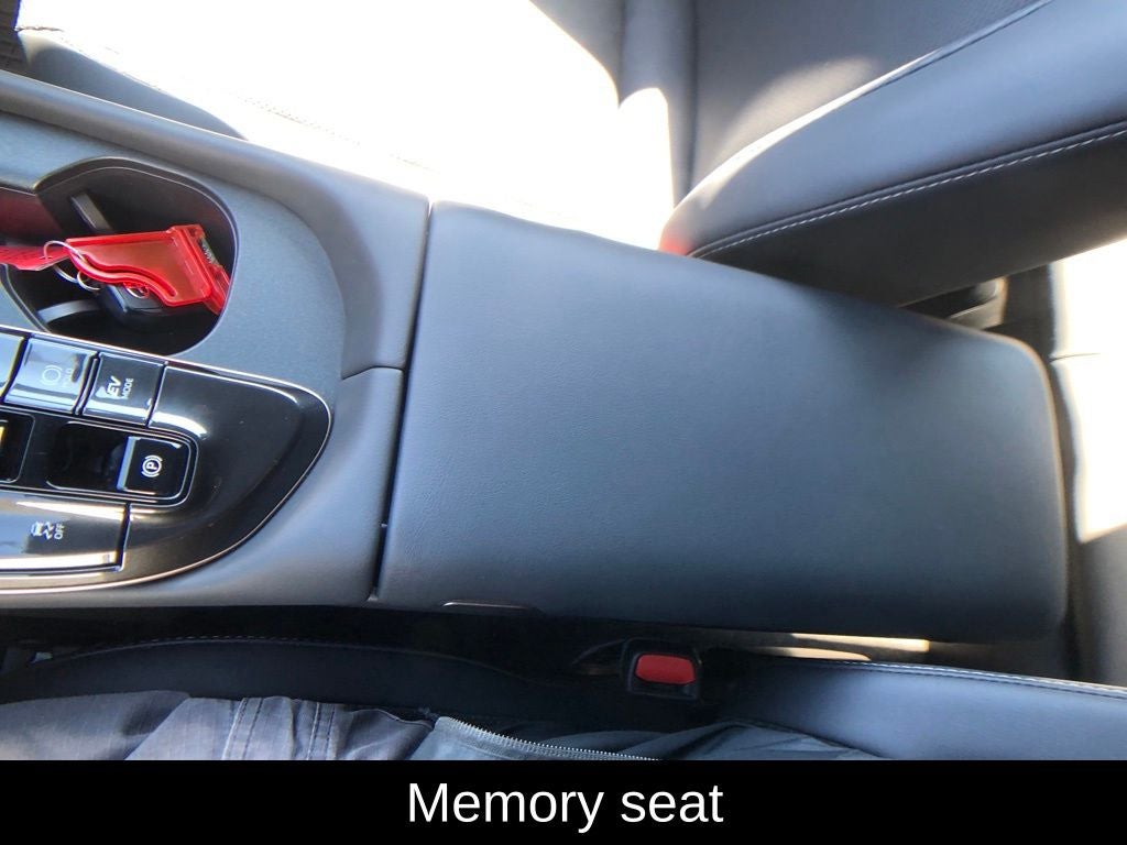 2025 Toyota Crown Signia XLE