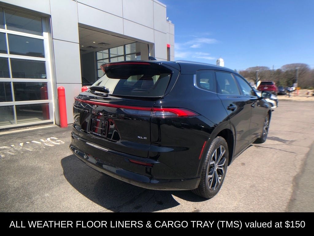 2025 Toyota Crown Signia XLE