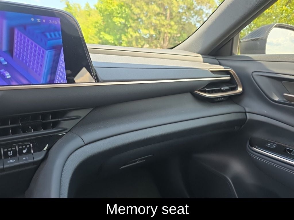 2025 Toyota Crown Signia XLE