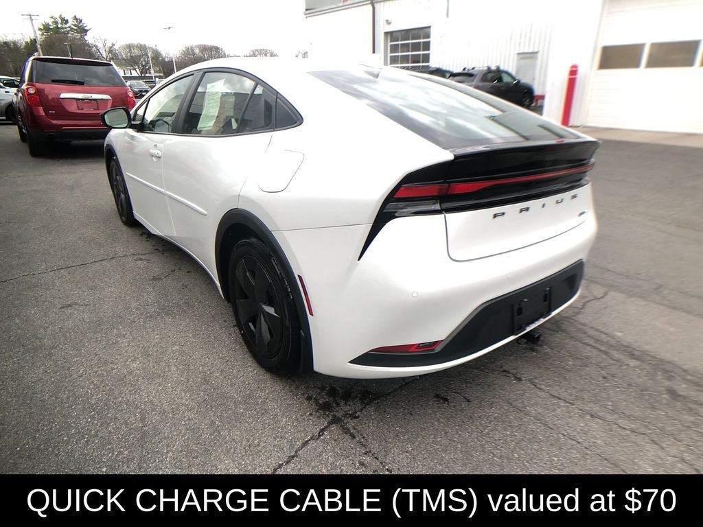 2025 Toyota Prius LE