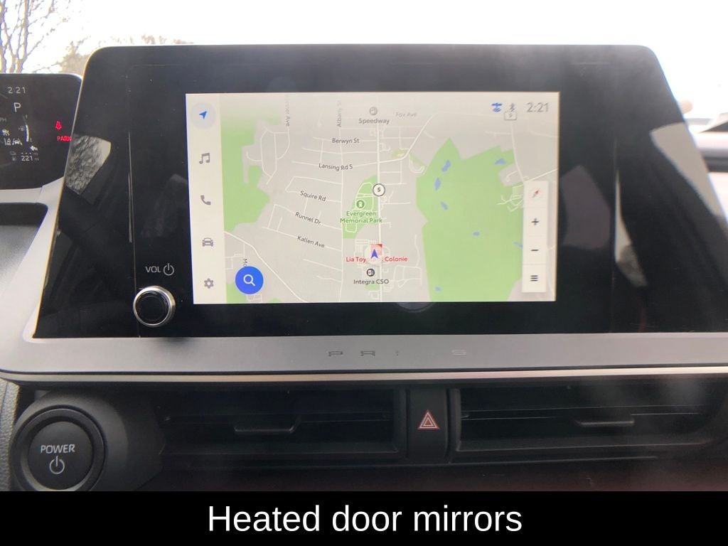 2025 Toyota Prius Plug-In Hybrid SE