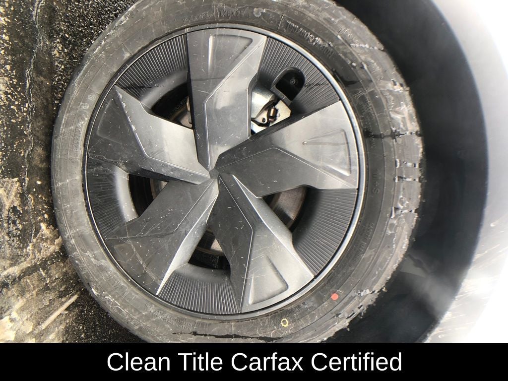 2025 Toyota Prius Plug-In Hybrid SE