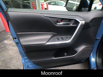 2023 Toyota RAV4 Hybrid SE