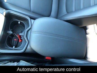 2025 Toyota RAV4 Hybrid XLE Premium